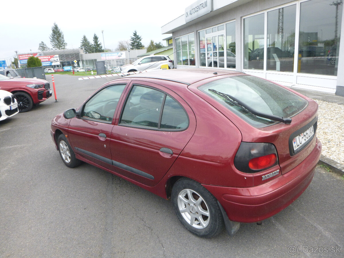 Renault megane 1,4i 1997 - 4