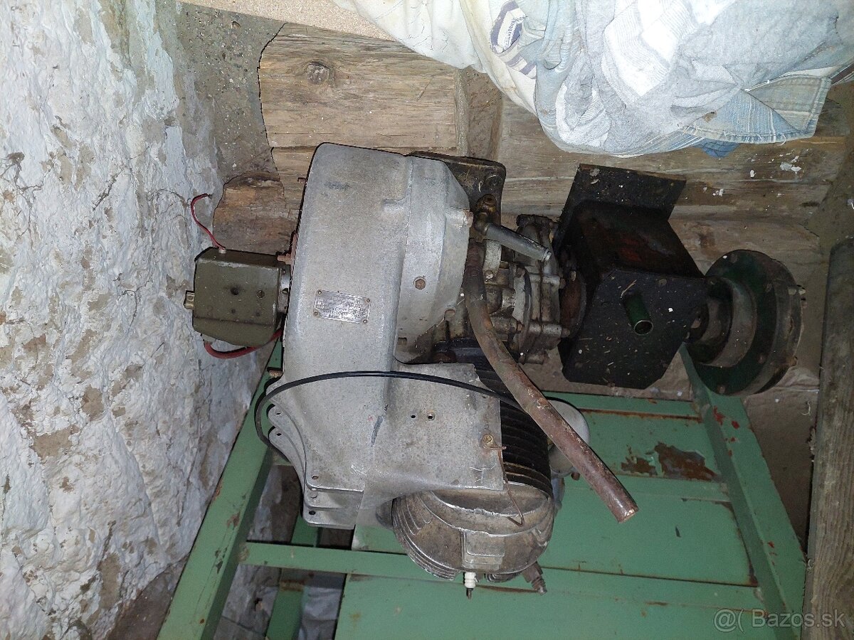 malotraktor PF62 - 4
