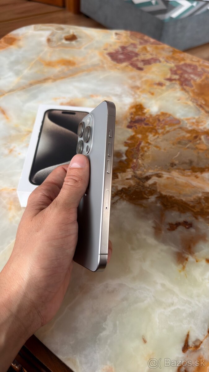 Predám iPhone 15 Pro 128gb Natural Titanium - 4