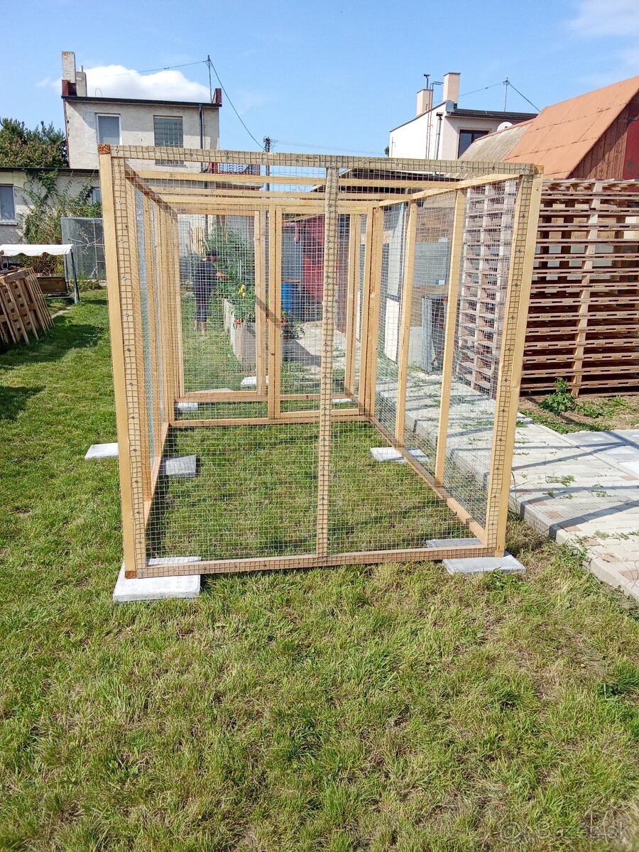 Predám veľkú priestrannú volieru - 4