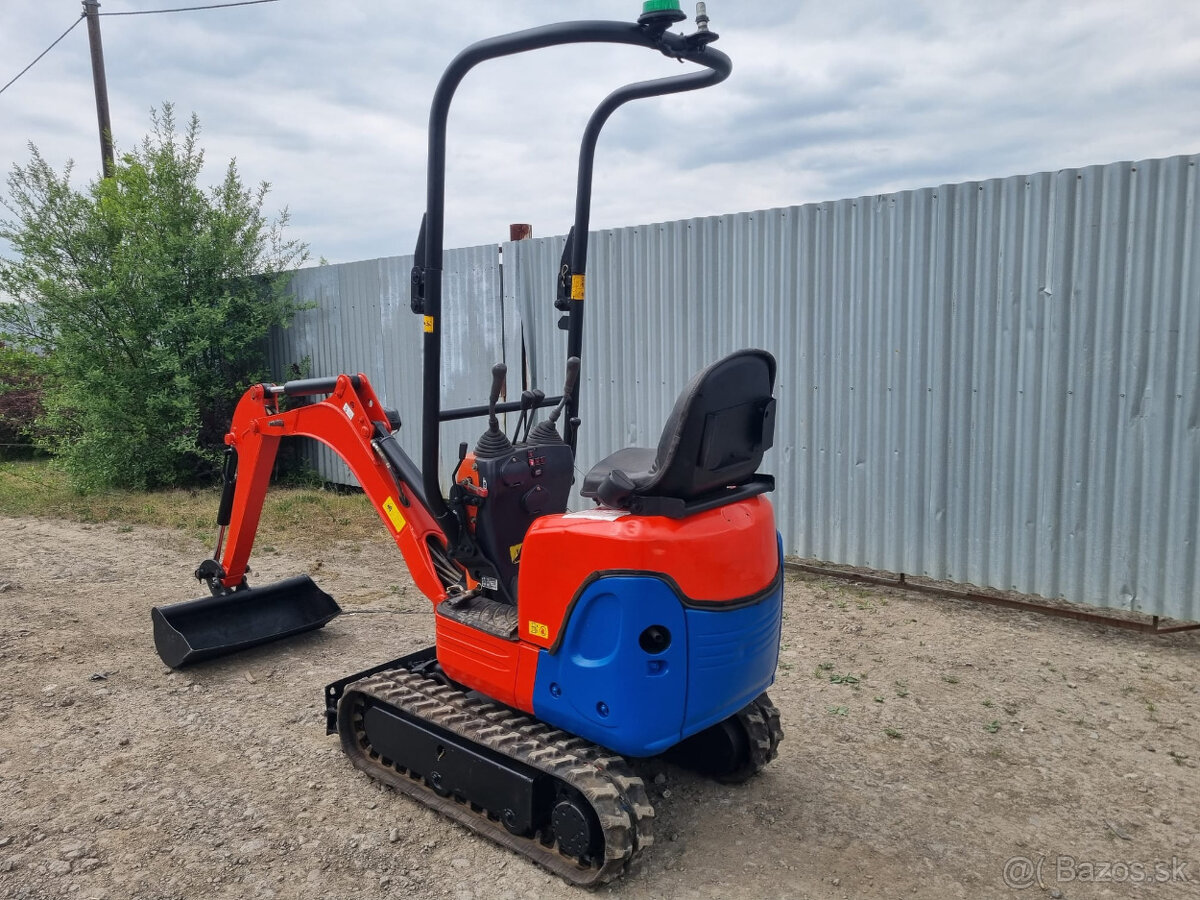 Prodám Minirýpadlo Kubota K008-3 r.v 2016 - 4