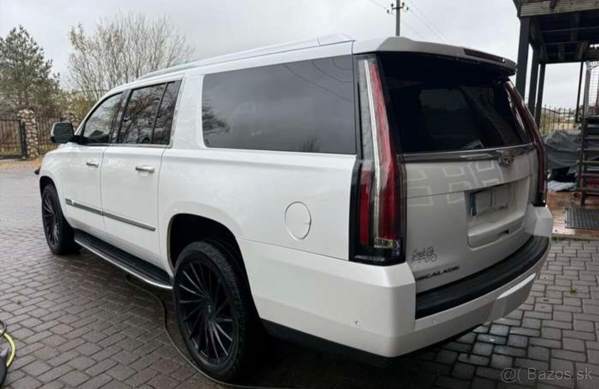 Cadillac Escalade 6.2 V8 rok 2020 - 4