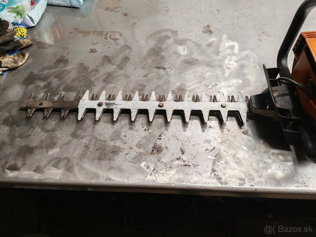 Predám plotostrih Stihl - 4