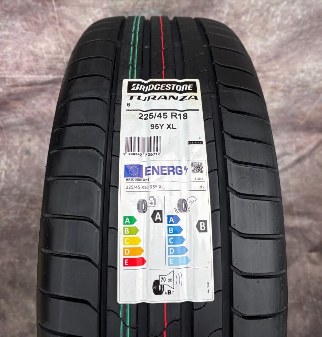 Letní top alu Bmw Performance 225/45R18 95Y - 4