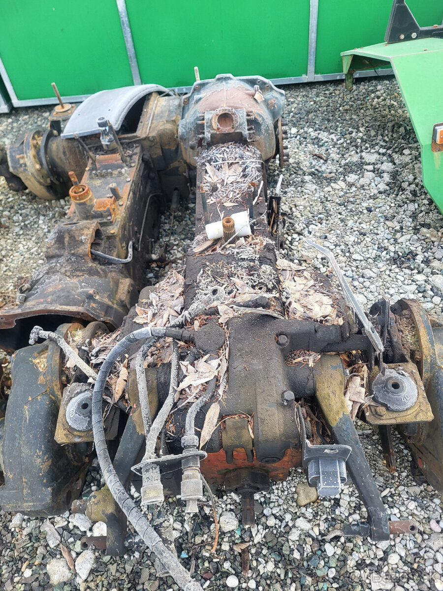 ponúkam obal prevodovky zetor - 4