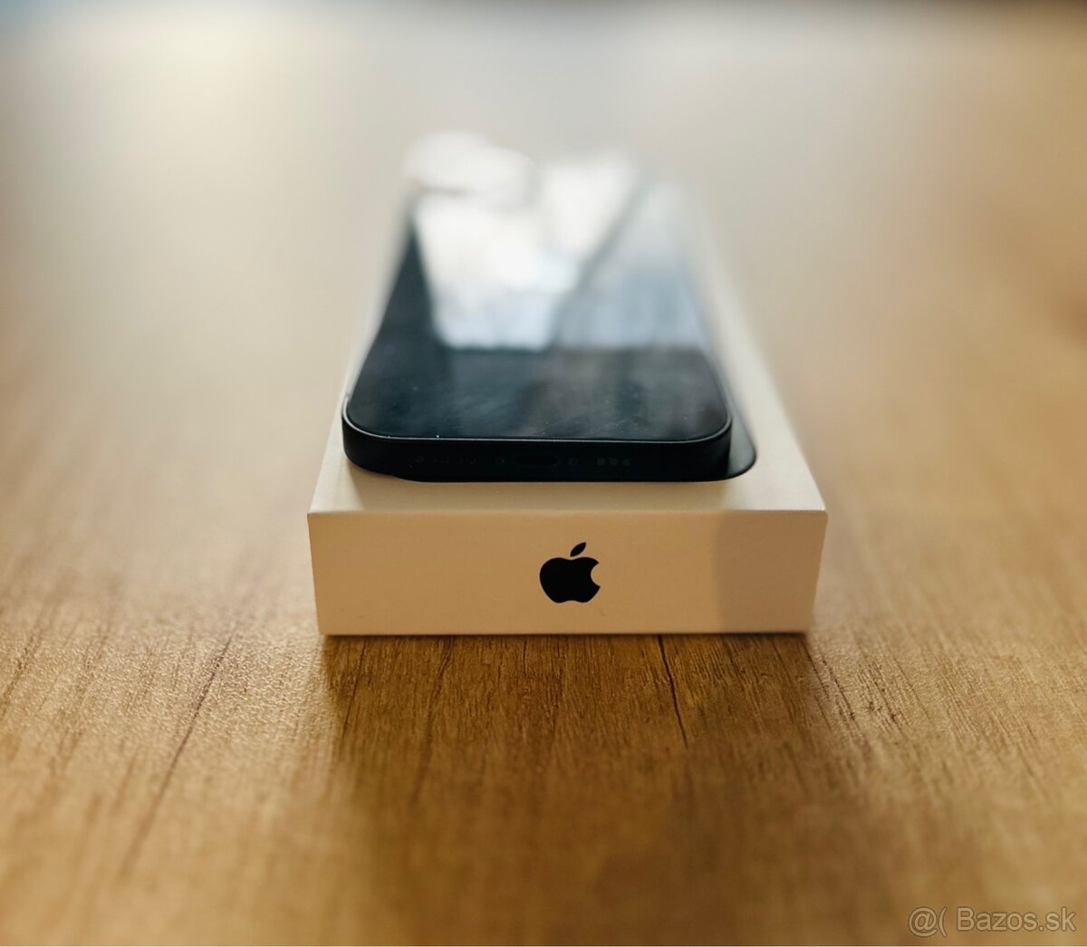 Apple iPhone 13-128GB Midnight - 4