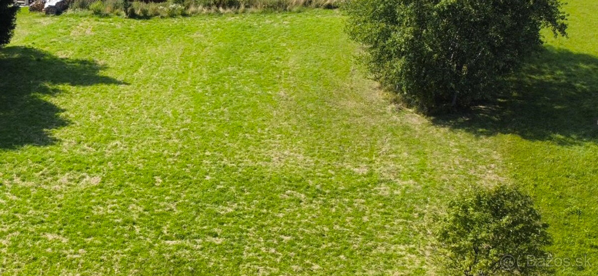 Stavebný pozemok v obci Sklené okres TR - 4