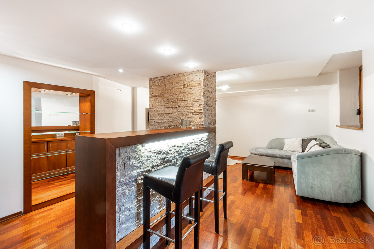 Na prenájom 5 izbový byt - Košice, Slovenského ulica - 4