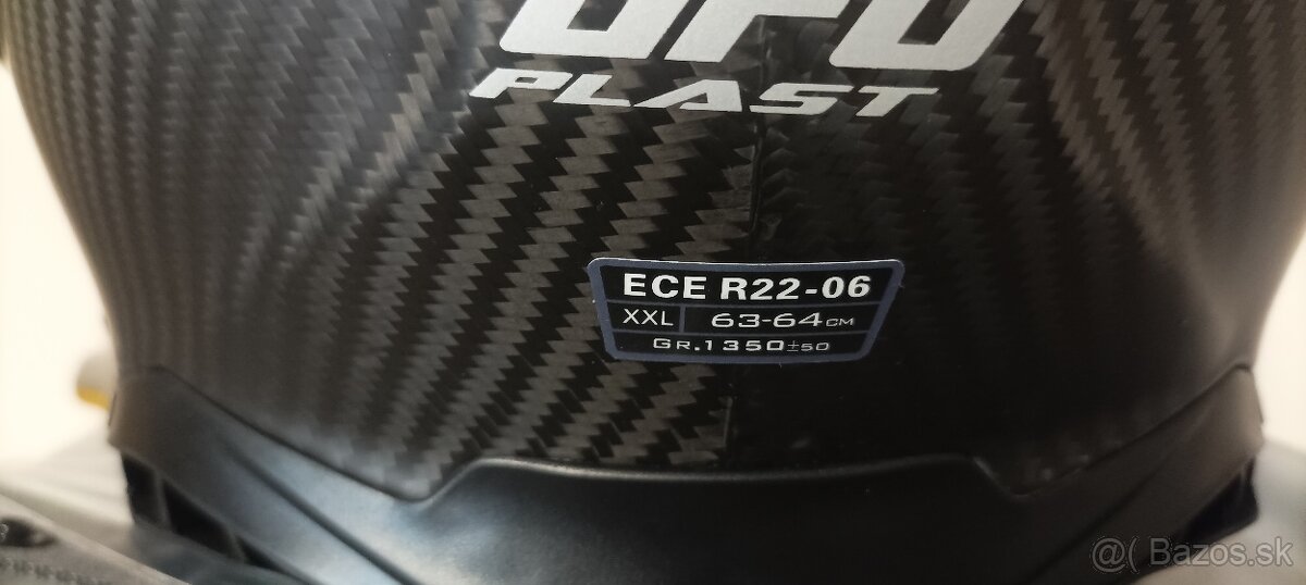 Prilba UFO Echus Carbon čierna - 4