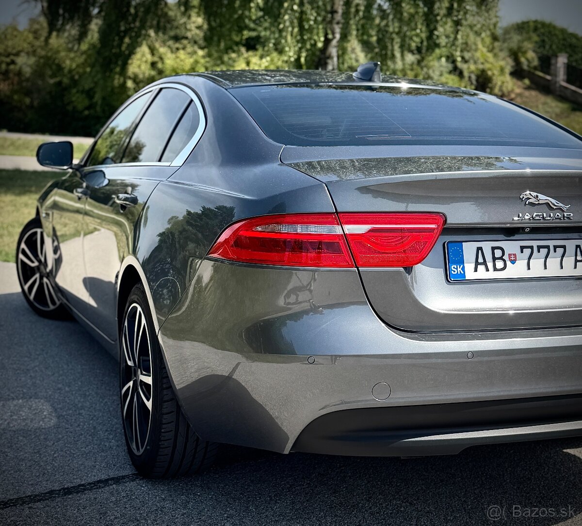 JAGUAR XE 2.0 I4D PRESTIGE - 4