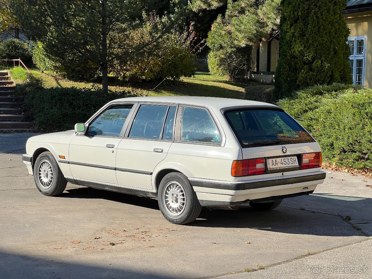 BMW E30 Touring 318i (1990) – Alpinweiss – originálny stav - 4