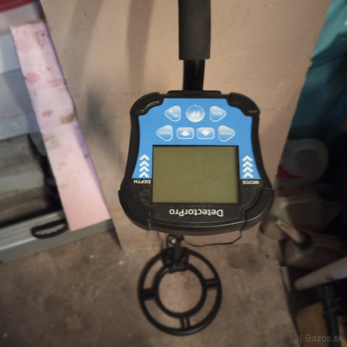 Detektor kovov MD8010 - 4