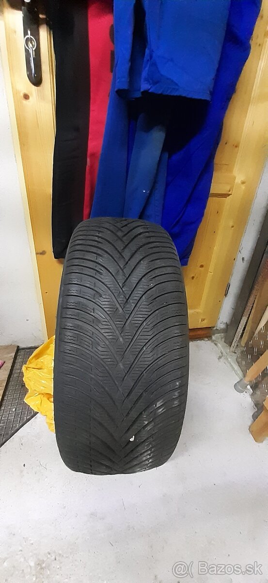 Kleber 235/45 R18 Kleber Krisalp zimnú . - 4