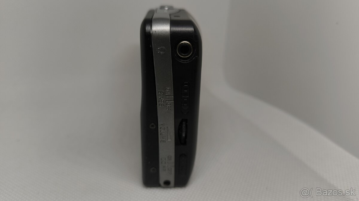 Panasonic RQ-X10 walkman - 4