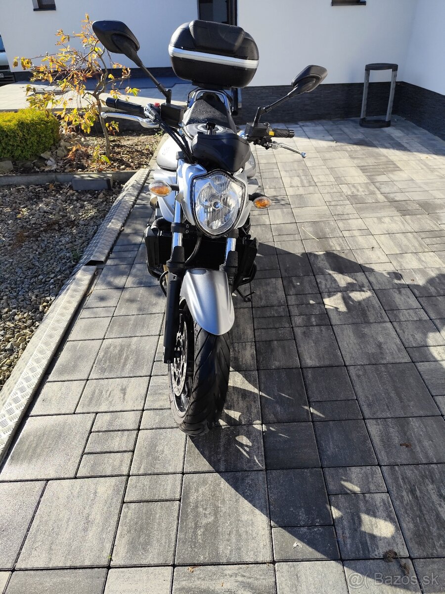 Suzuki Bandit - 4