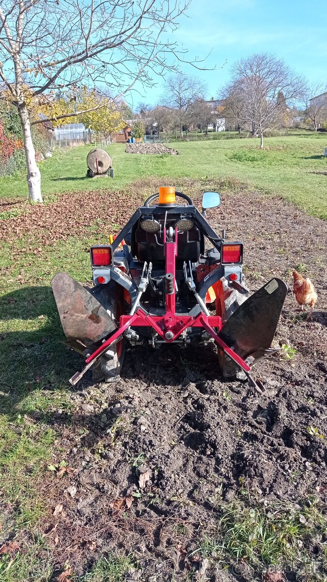 Predám pluh obracák za malotraktor. - 4