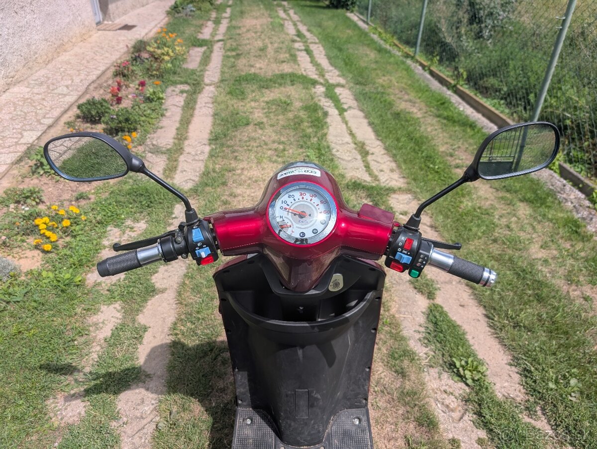 Elektrická trojkolka ZTECH ZT-15D pre pomoc s pohybom - 4