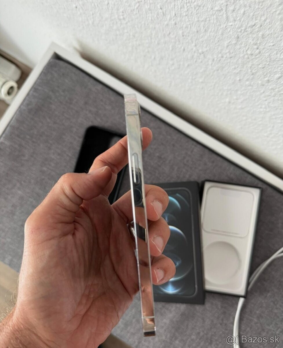 Apple iPhone 12 Pro Silver - 512GB - 4