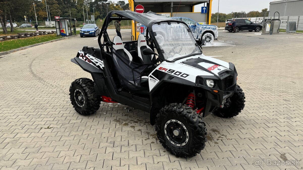 Polaris RZR XP 900 - 4