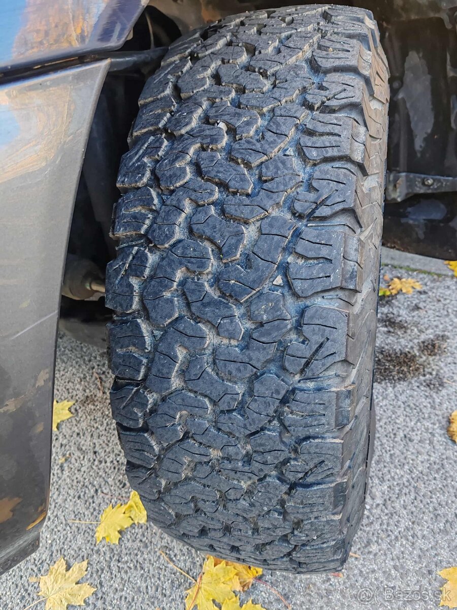 BFGoodrich All Terrain T/A KO2 285/75 R16 - 4