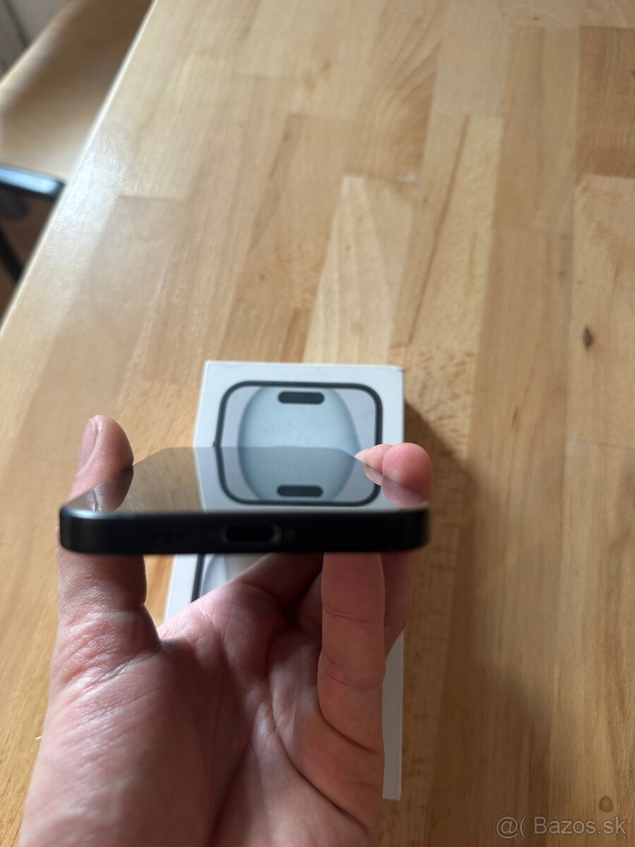 iPhone 15-128 GB - 4