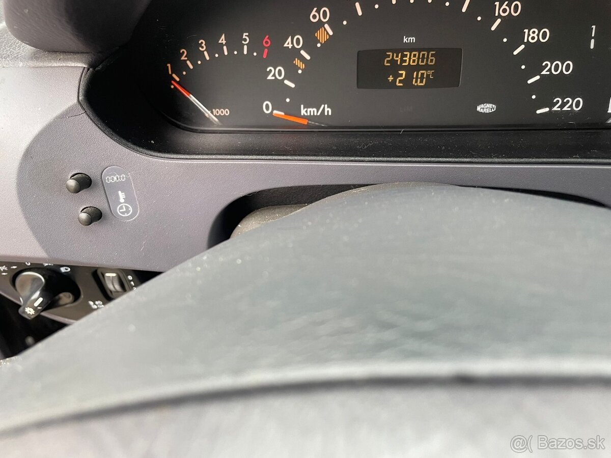 Mercedes-Benz A140 – 1.5 benzín - 4