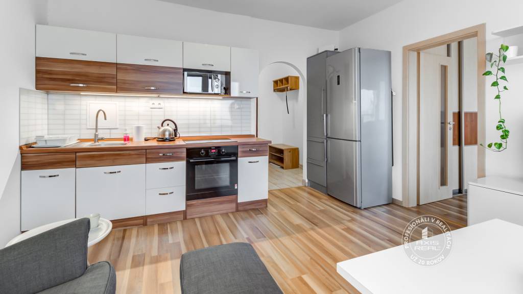 AXIS REAL | Dvojgarsónka, 2x LODŽIA, BA V. Petržalka, Nám. h - 4