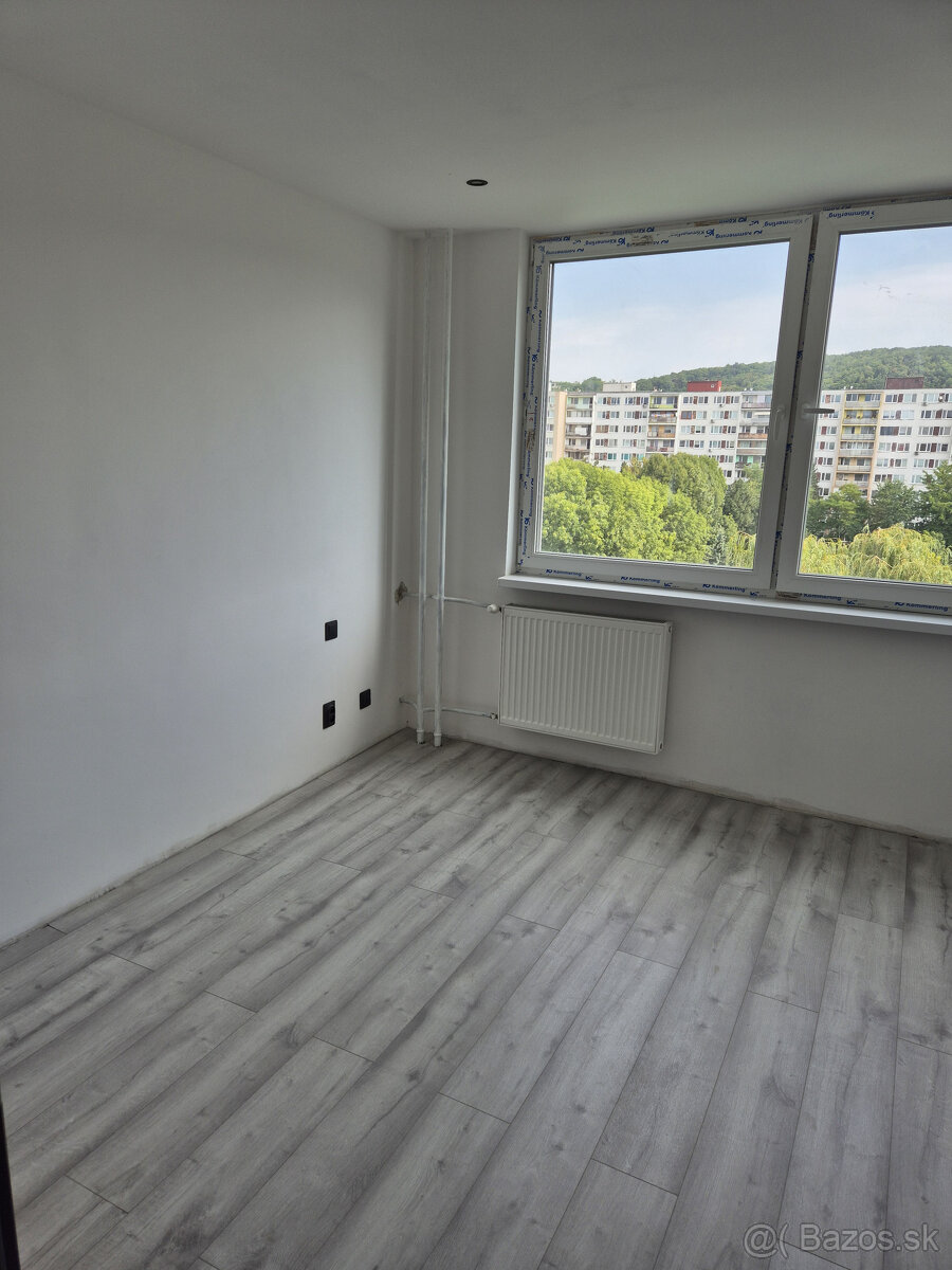 Prenájom 3 izb byt s LOGGIOU Košice s. Nad Jazerom NOVÝ - 4