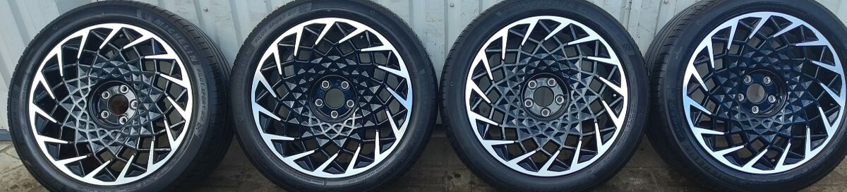 Elektróny Hyundai IONIQ5 20"+Letné pneu Michelin 255/45 R20 - 4
