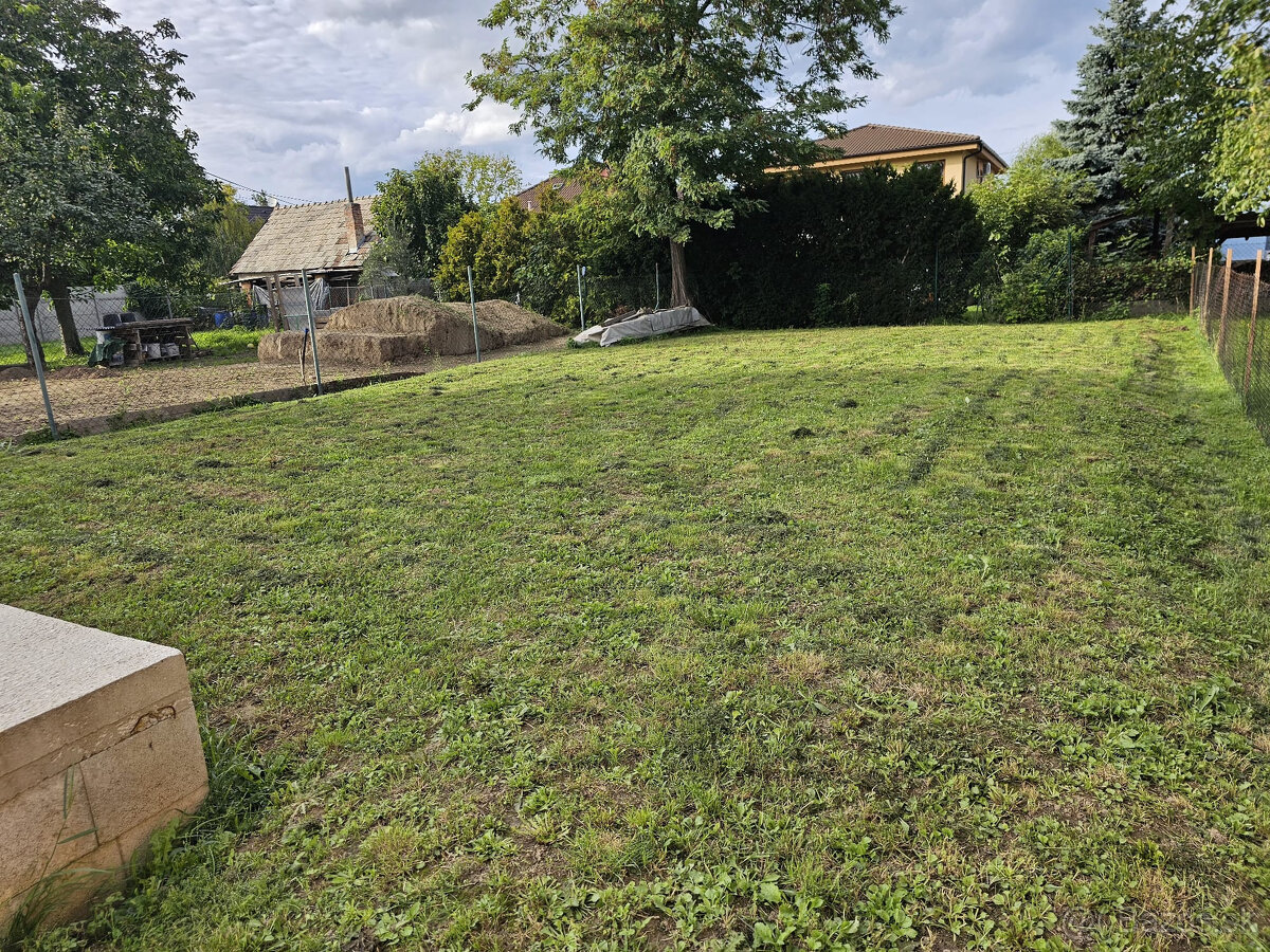 Okres Senec - BERNOLÁKOVO - NA PREDAJ stavebný pozemok so zá - 4