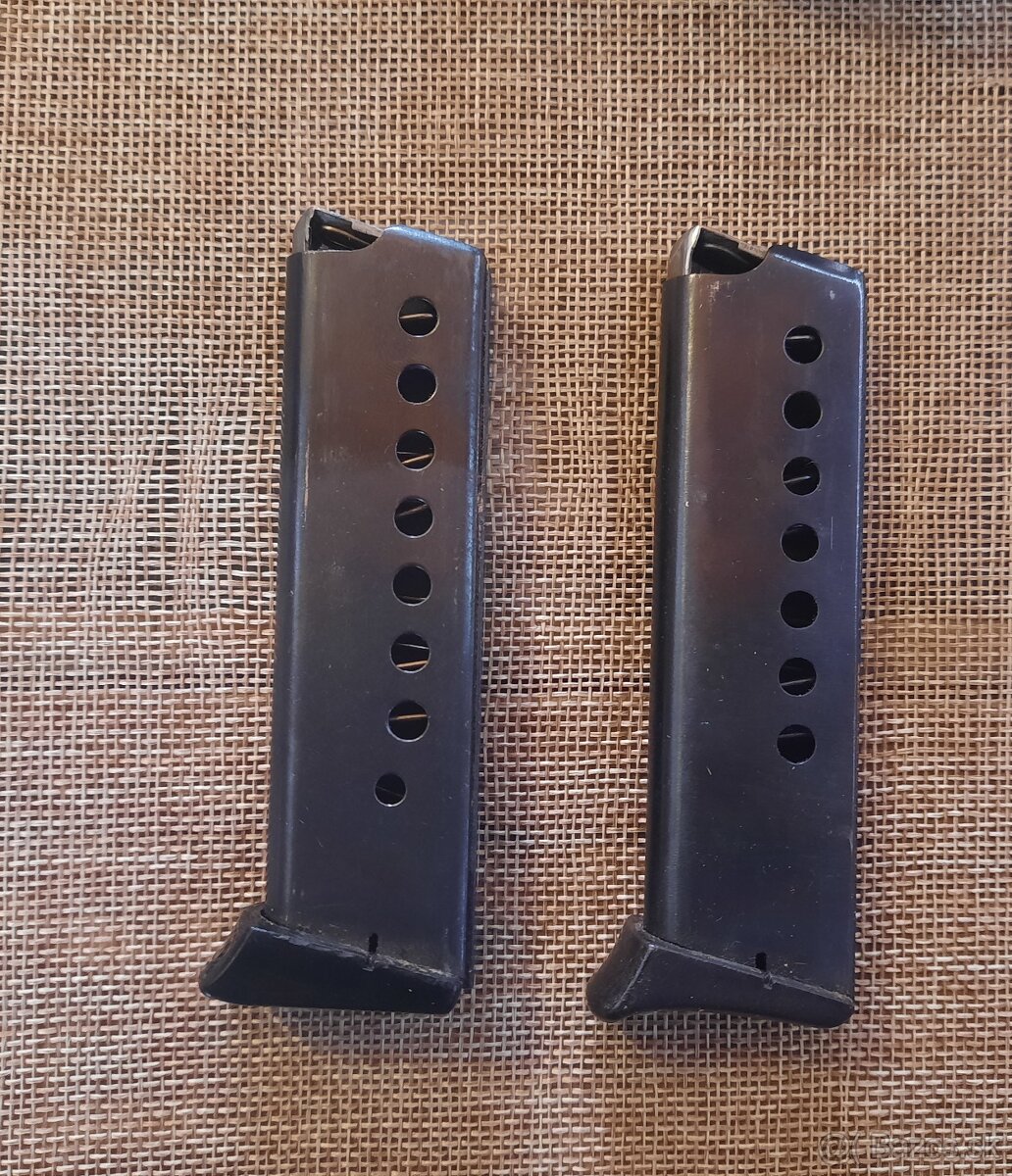 Samonabíjacia pištoľ ČZ 70 - 4