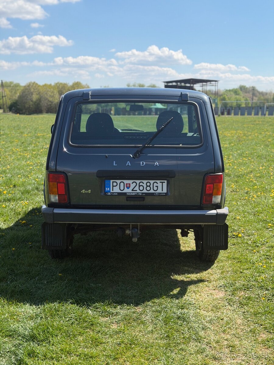 Lada 4x4 Niva - 4