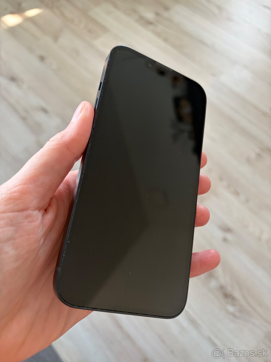 iPhone 13 128GB - 4