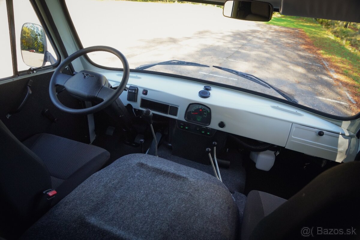 UAZ CLASSIC 3741 - 4