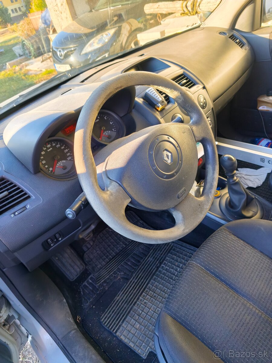 Renault Megane 2 - 4