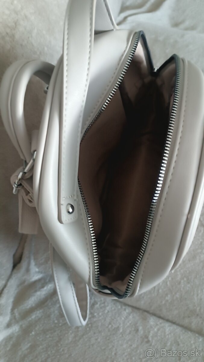 Dámsky plecniak novy - 4
