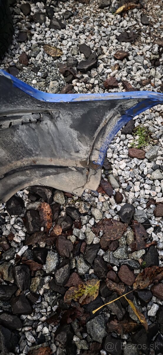 BMW rad 1 e87 zadny nárazník + kufrove dvere - 4