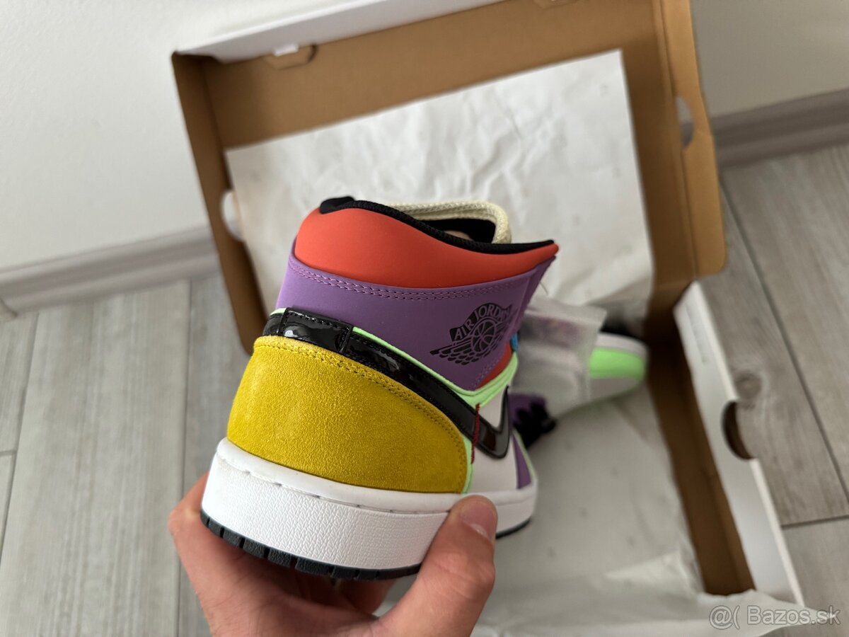 Air Jordan 1 Mid SE Lightbulb - 4
