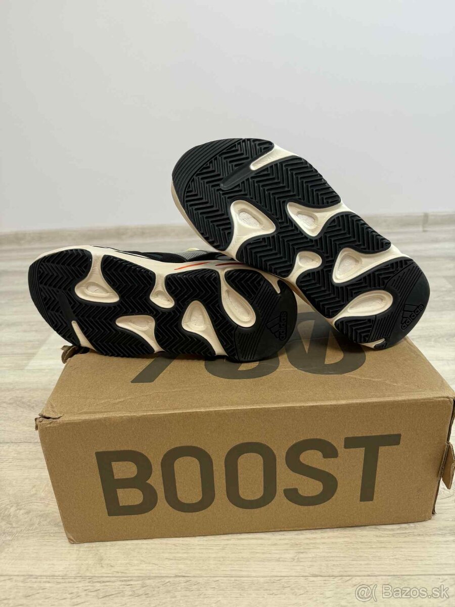 Pánske botasky Adidas Yeezy 700, velkost 39 - 4
