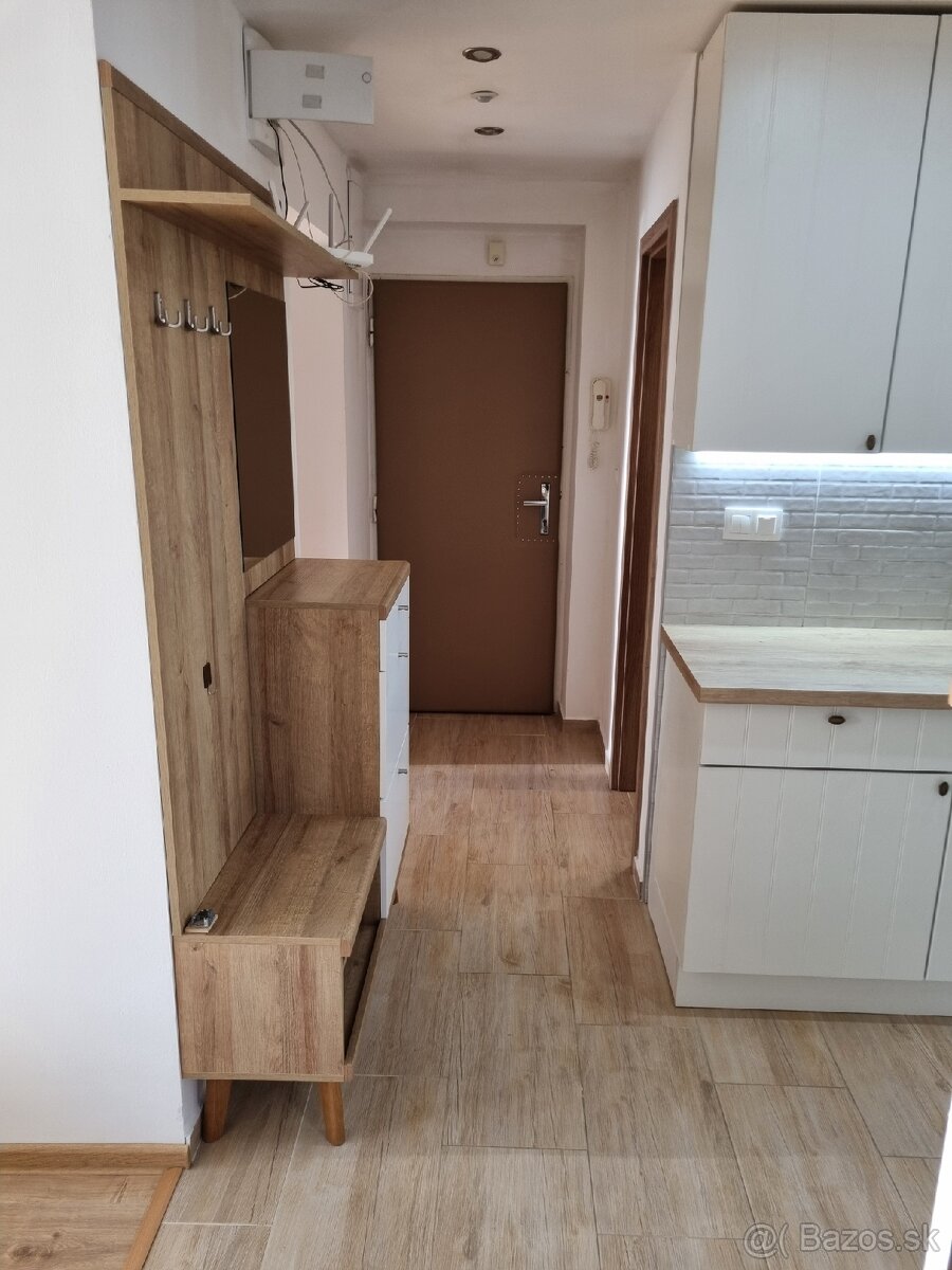 3-izbový byt Sihoť Hodžova ul. - 4