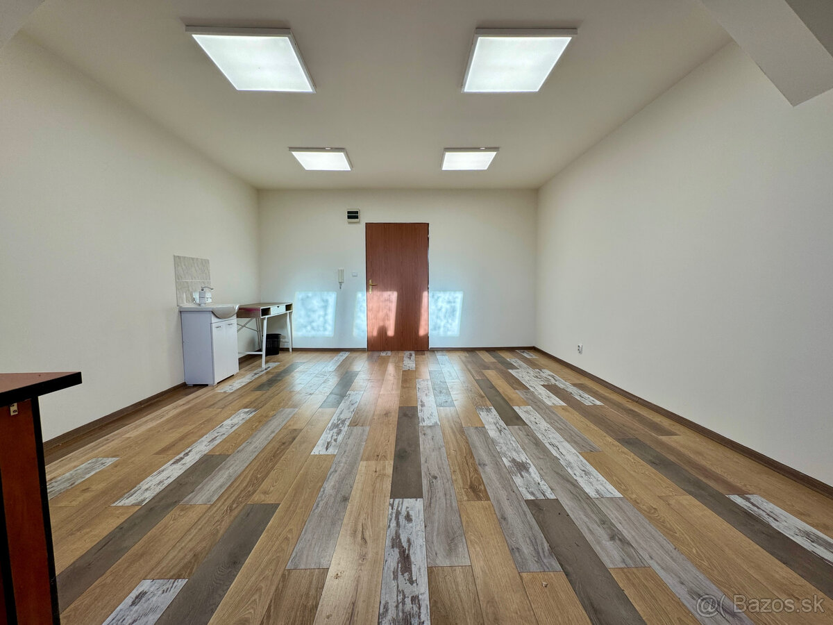 Kancelárske priestory -26 m2 - na Moyzesovej - 4