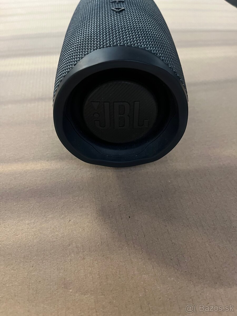 Jbl charge - 4