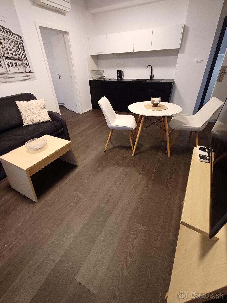 Na predaj 2 izb. byt, ul. Zilinska, Bratislava - Staré Mesto - 4