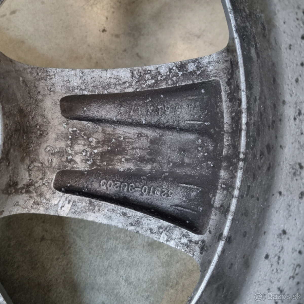 Hliníkové disky 5x114,3 R17 6,5J ET35 - 4