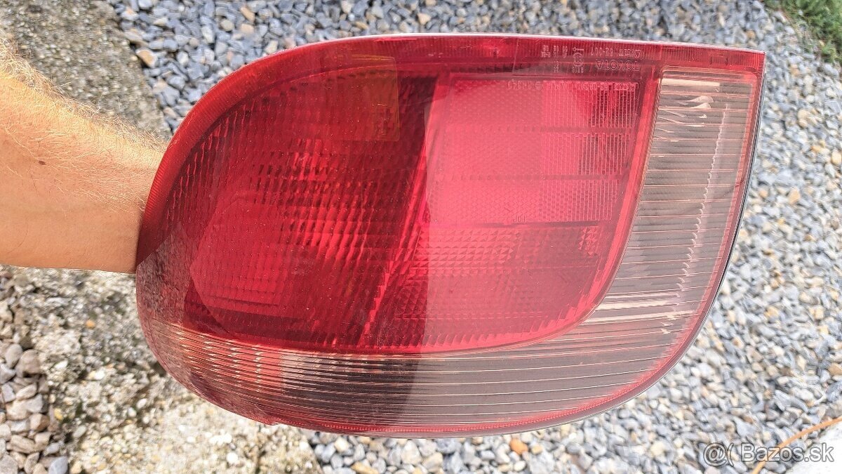Zadne svetla ,svetlo Toyota Yaris ,original Toyota - 4