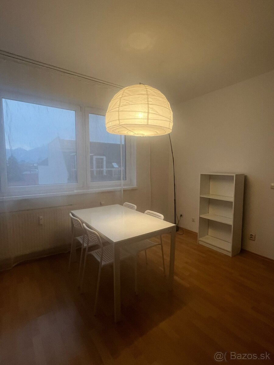 Prenajmem 2 izbový byt - 4