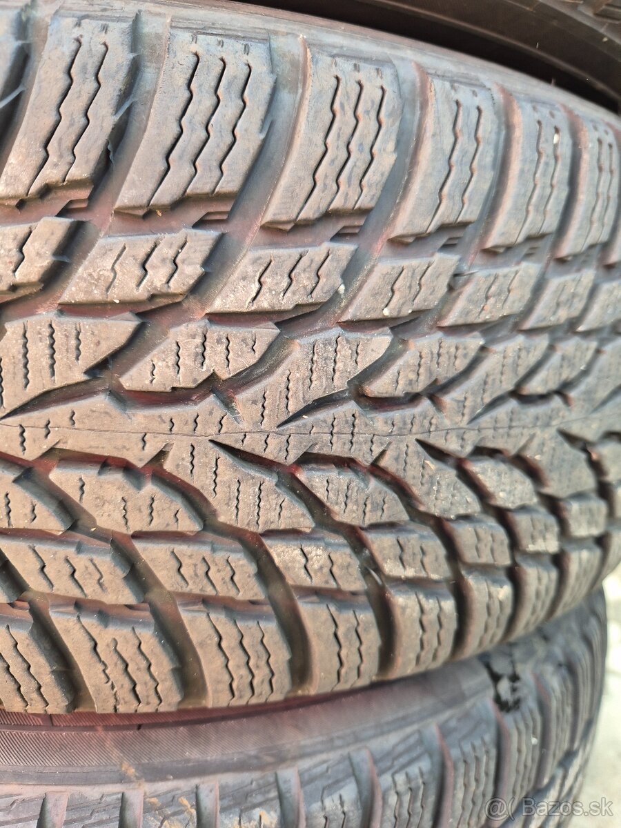 195/65 r15 Nokian - 4