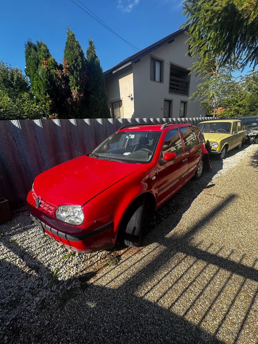 Volkswagen GOLF 4 - 4