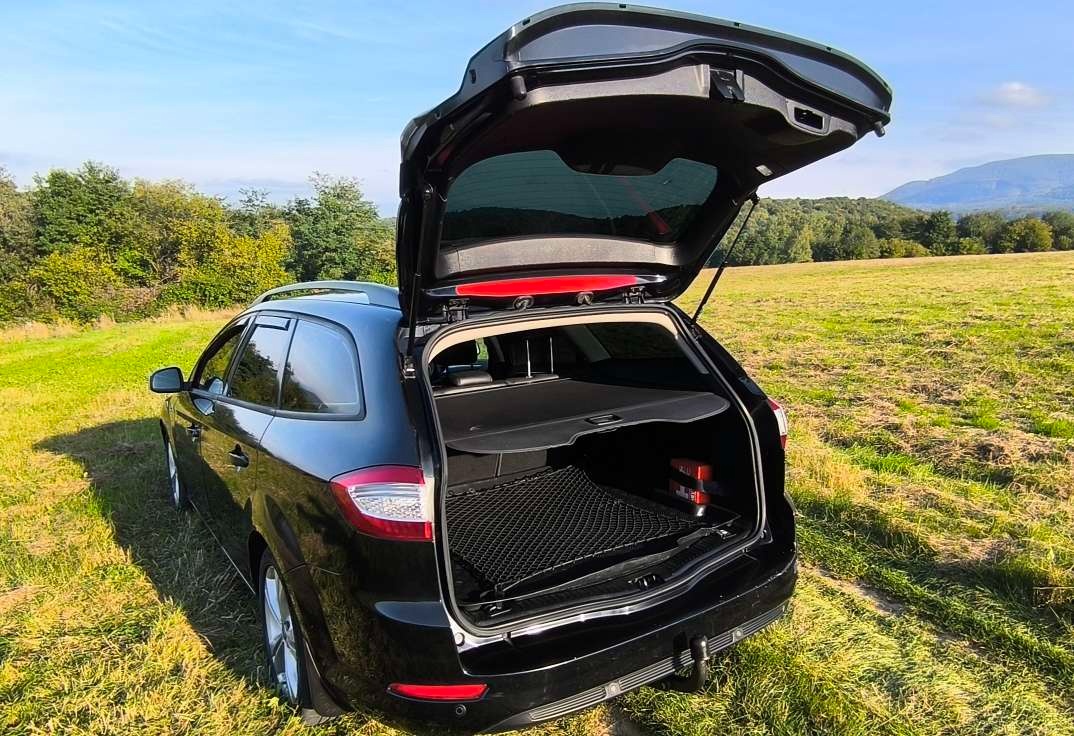 Ford Mondeo combi 1.6 TDCi, 85kW, r.v. 2011 - 4