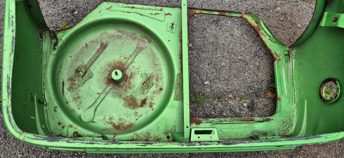 Bmw e10 zadna cast - 4